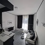 Atypique Avec Terrasse * ルルド