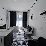 Atypique Avec Terrasse *