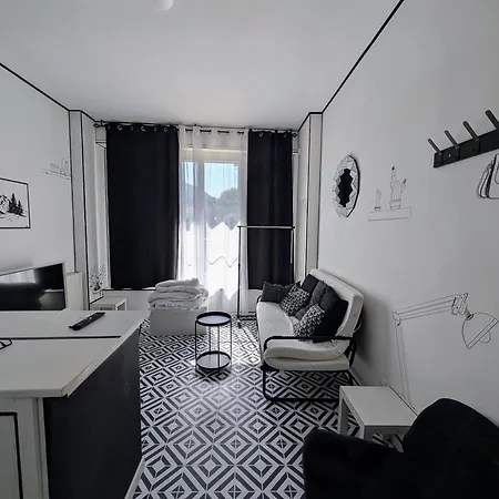 Atypique Avec Terrasse *