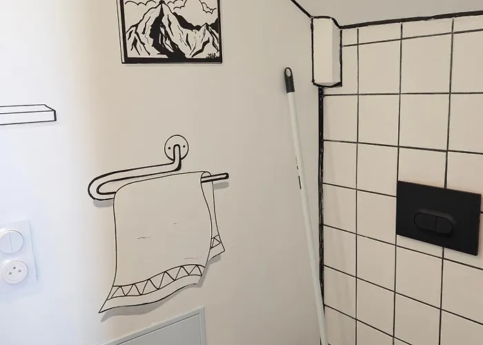 Atypique Avec Terrasse Apartman