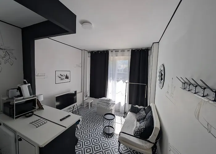 Atypique Avec Terrasse * Lourdes