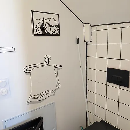 Atypique Avec Terrasse Apartmán